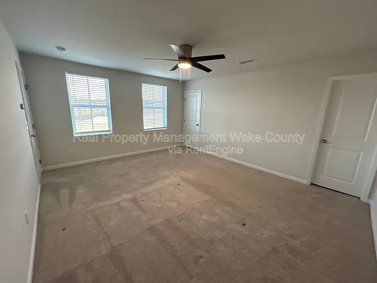 262 Hunting Wood Dr — Photo 28