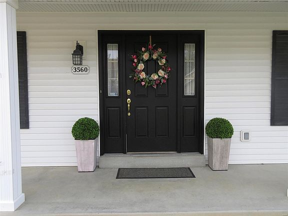 Traditional entryway
