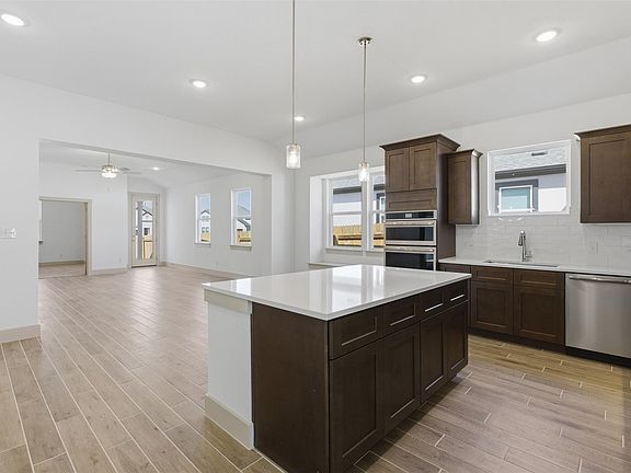 7th image of this home