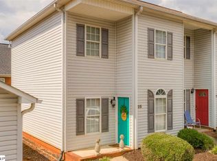 25 Huntress Dr, Greer, SC 29651