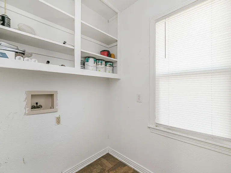 4219 S Washington St — Photo 11