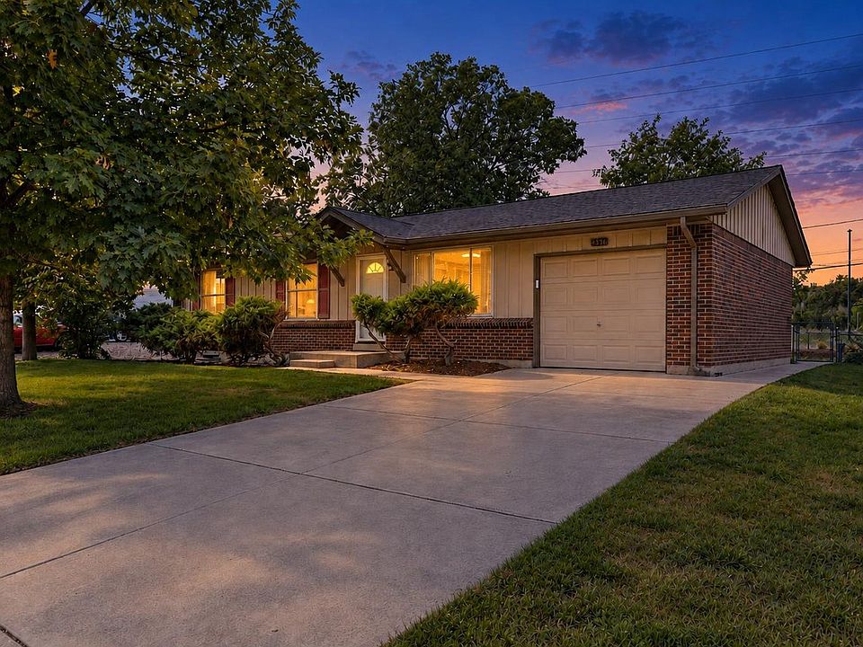 1st image of 1431 S Magnolia Way