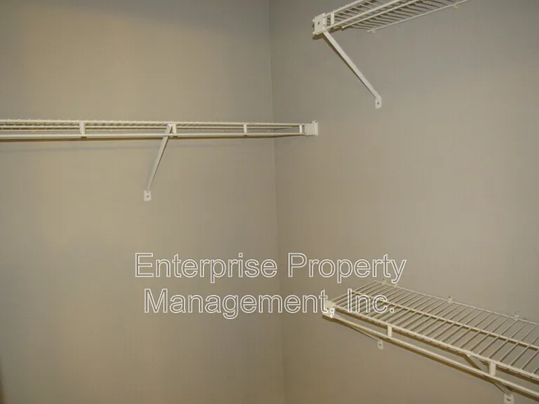7037 Meadowlands Pl — Photo 16