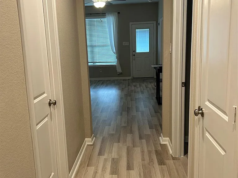 2555 Terrace Point Dr — Photo 7