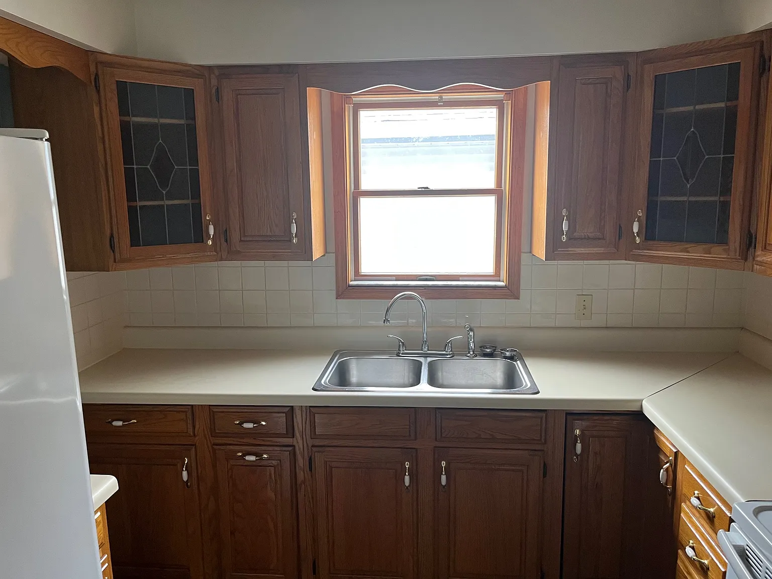 2 bed, $900 — Photo 1