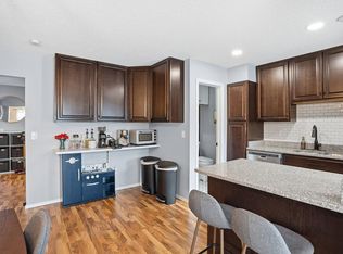 13638 Heather Hills Dr, Burnsville, MN 55337