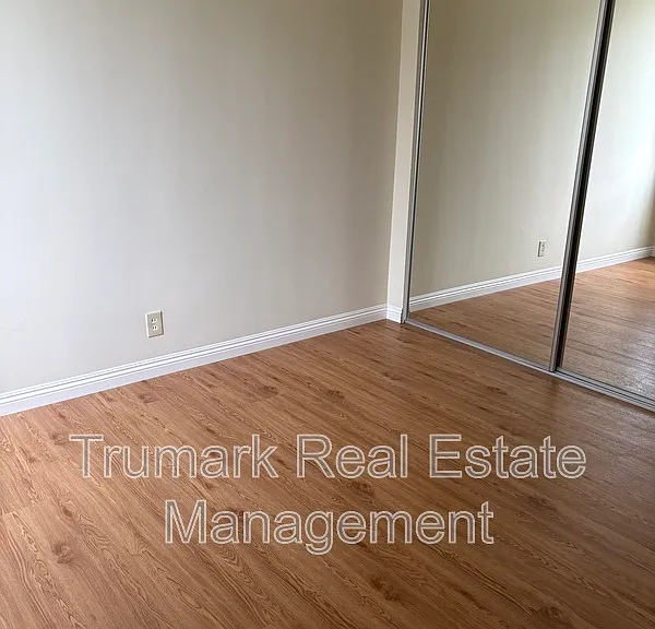 3830 Orangedale Ave #3 — Photo 7