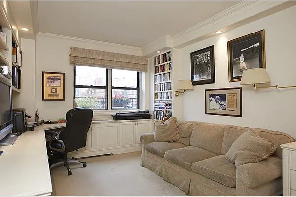 Sold by Stribling | media 11
