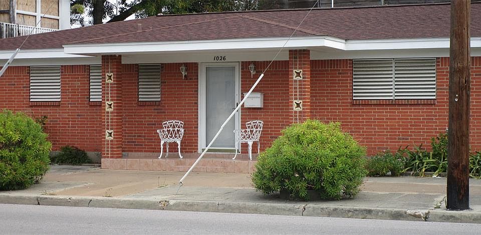 1st image of 1026 Moody Ave