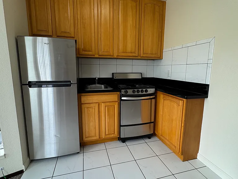 145 Balboa St #103 — Photo 3