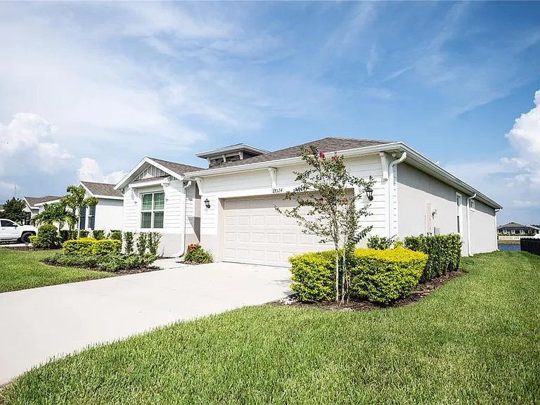 13324 Waterleaf Garden Cir — Photo 3