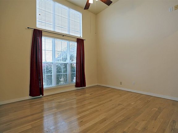 4th image of 254 Pine Meadow Dr