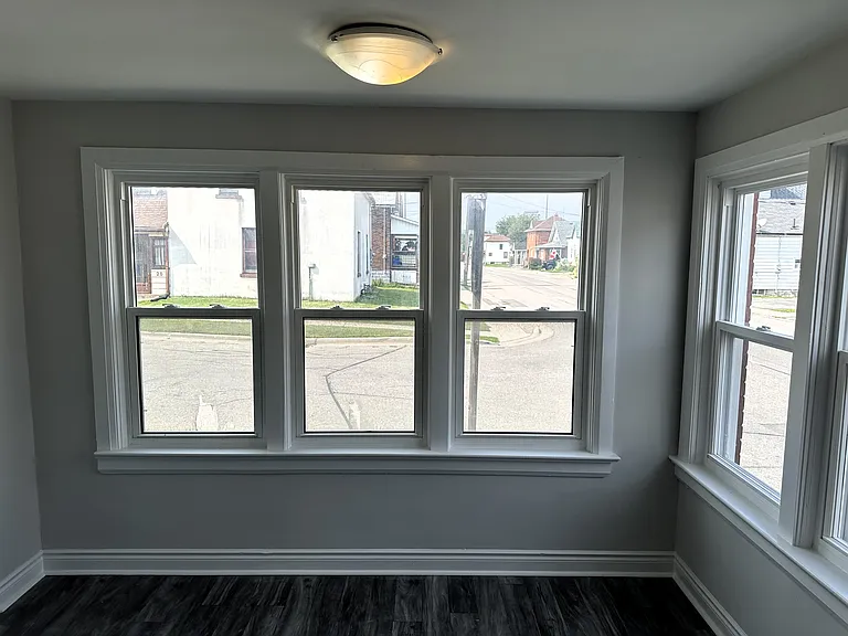 21 Maple St #1 — Photo 5