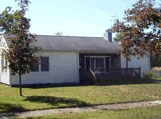 16 Prairie St, Danville, IL 61832