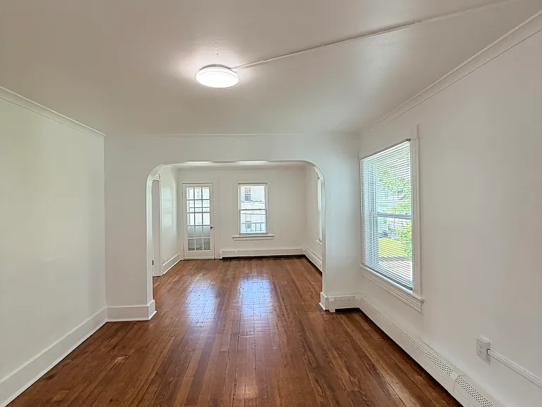 35 Maud St #2 — Photo 8