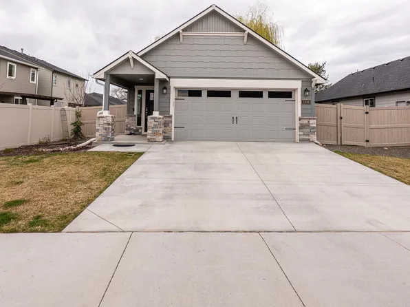 1398 W Woodpine St, Meridian, ID 83646