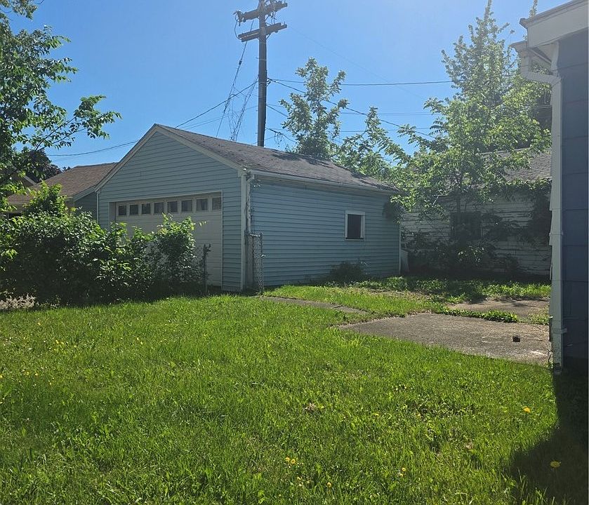 Building Photo 3