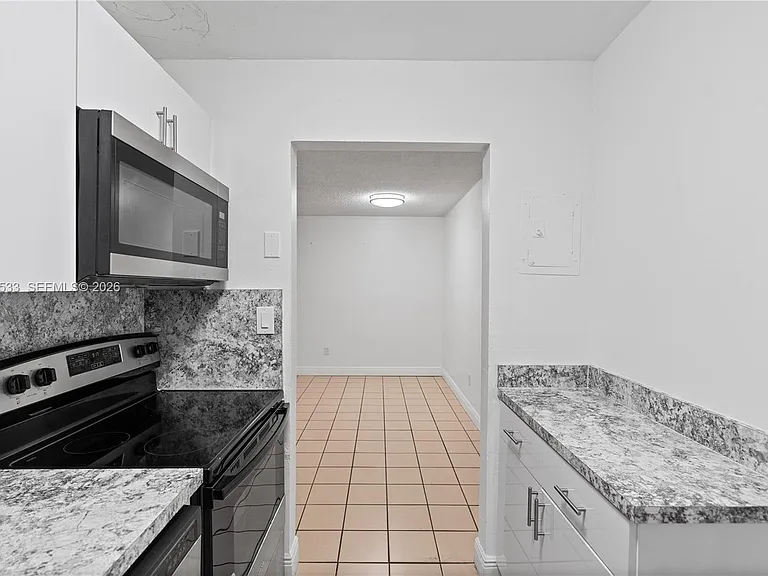 8501 NW 8th St #106 — Photo 15