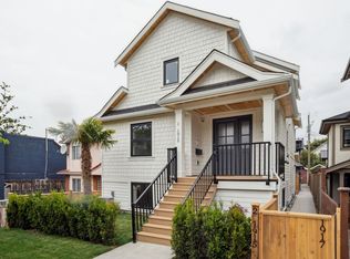 1915 E 3rd Ave #2, Vancouver, BC V5N 5R8