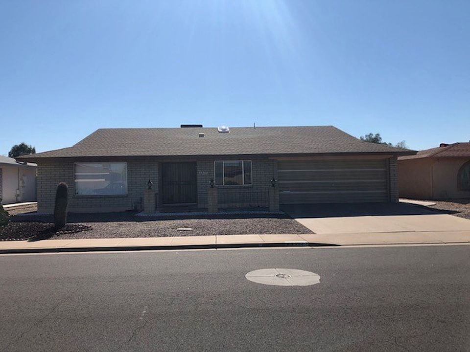 1st image of 4823 E Catalina Ave