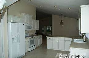 1493 Keys Gate Kitchen