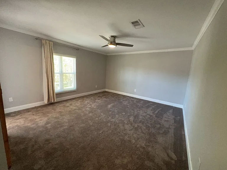 401 Walton St — Photo 20