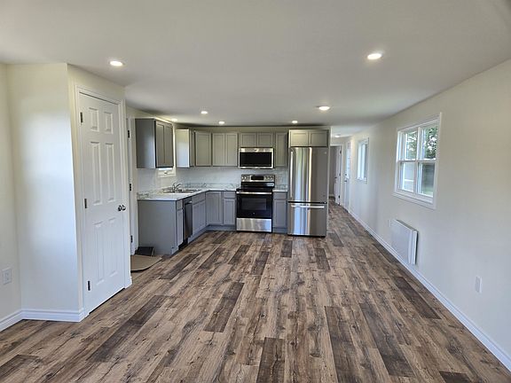 3rd image of 57 Pine Dr
