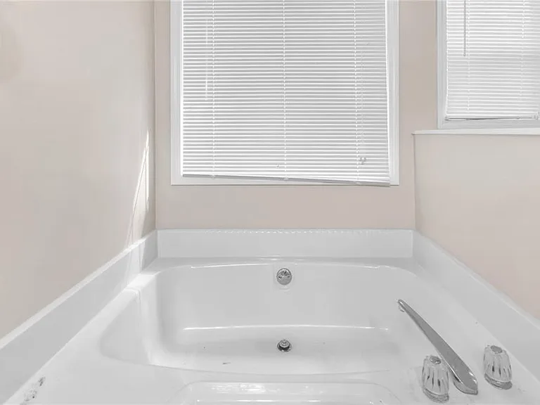 878 Grindstone Dr SW — Photo 24
