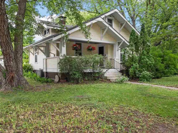 712 Walnut St, Iowa City, IA 52240