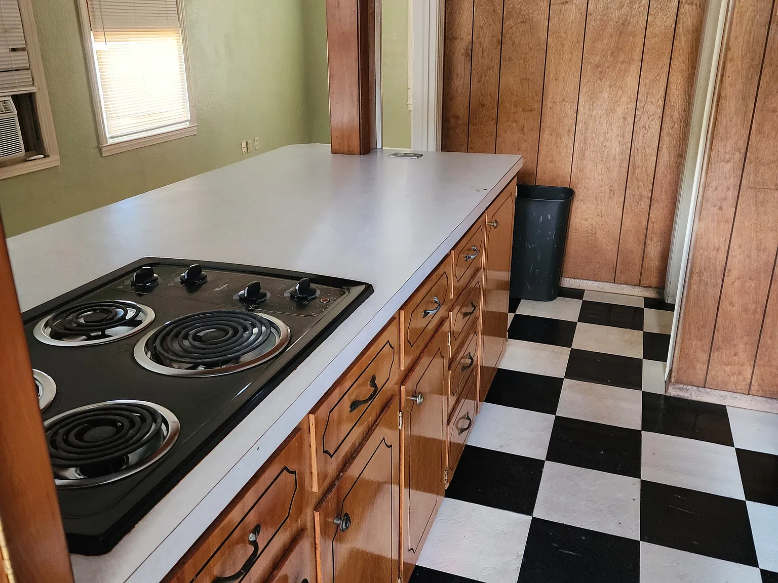 2 bed, 792 sqft, $1,100 — Photo 2