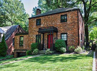 827 Country Club Dr, Pittsburgh, PA 15228