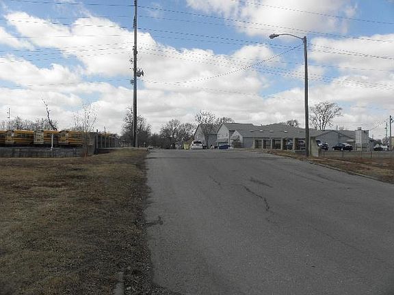 5th image of 1321 7th Ave