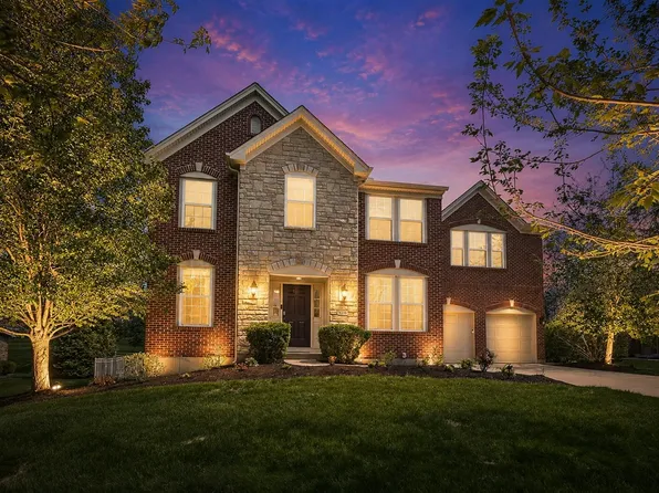 8640 Treeline Dr, Florence, KY 41042