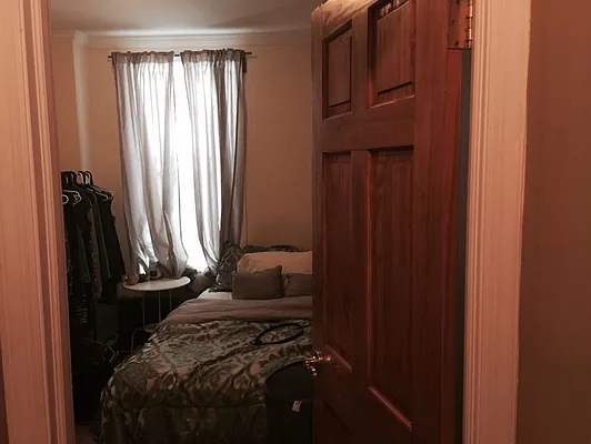 Rented by Alexiou Realty | media 5