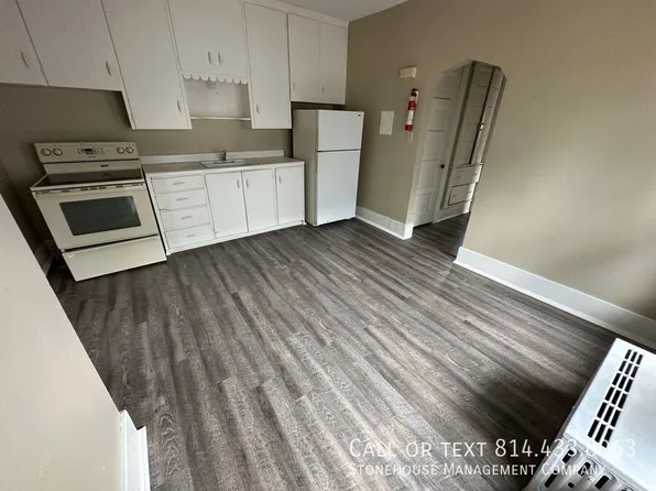 239 E 10th St APT 4, Erie, PA 16503