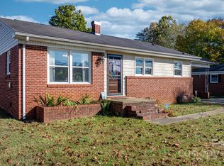 708 Pineburr Ave SW, Valdese, NC 28690