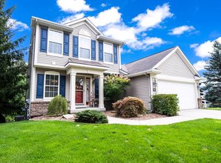5980 Autumn Crest Dr SE, Kentwood, MI 49512