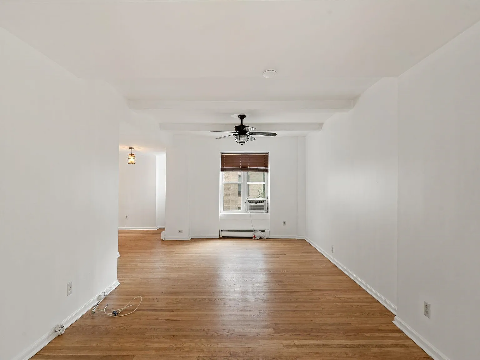 1 bed, 1.0 bath, $2,100 — Photo 3