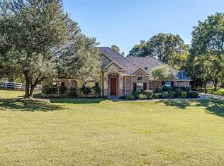 5725 Maple Valley Dr, Azle, TX 76020