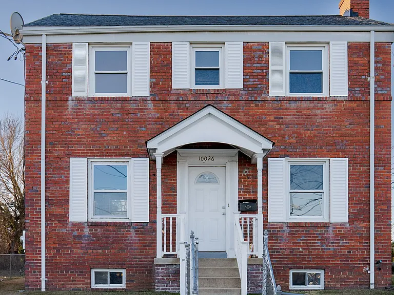 10026 Lorain Ave — Photo 2