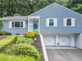 206 Dryden Dr, Meriden, CT 06450