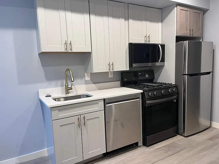 712 Girard St NW #1 — Photo 6