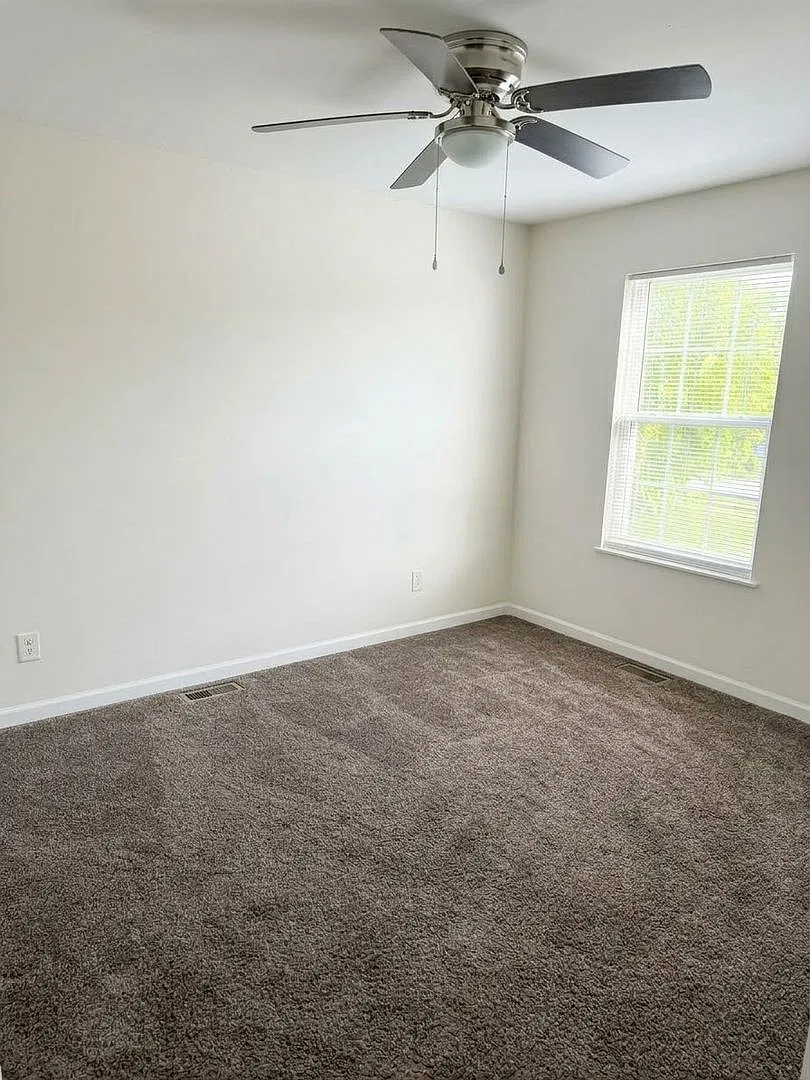 720 Connor A — Photo 3