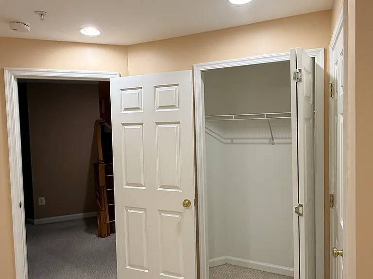 10404 Damascus Park Ln — Photo 38
