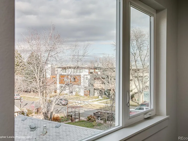 1559 King St — Photo 22