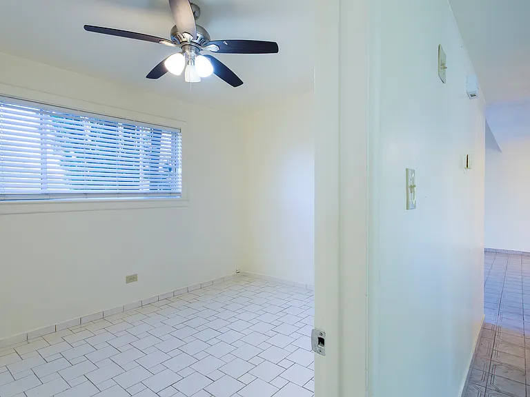 535 N Cimarron St — Photo 22