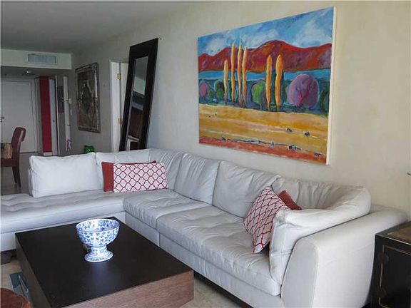 2nd image of 2625 Collins Ave APT 508