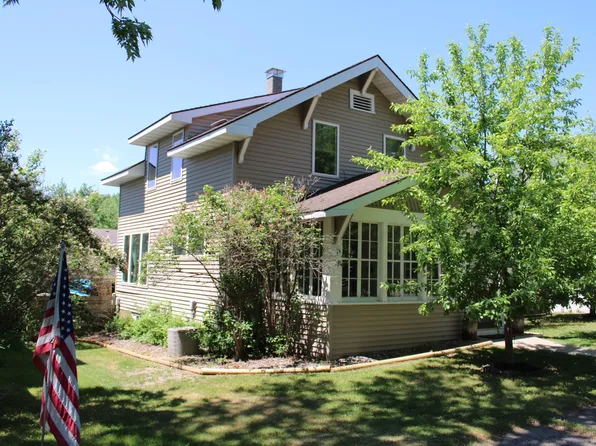 214 3rd Ave, Bovey, MN 55709