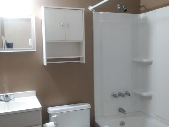 5th image of 3712 W Parkview Dr