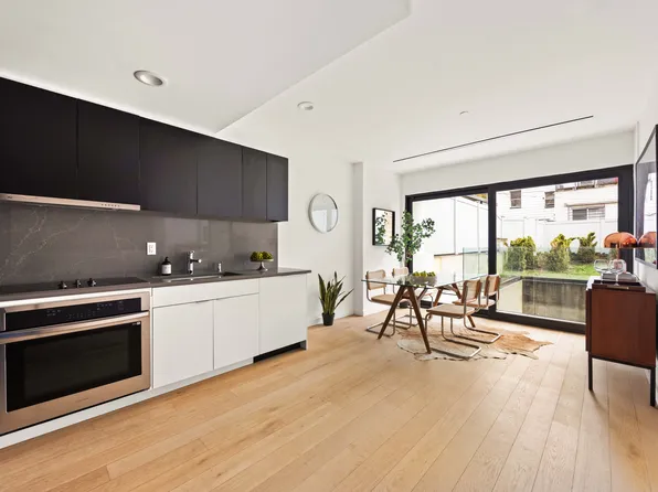 137 Carlton Avenue image 1 of 8